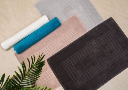 Microfiber Soft Non Slip Bath Mat Check Design (Grey) - Home & Garden > Bathroom Accessories - Zanlana Design and Home Decor