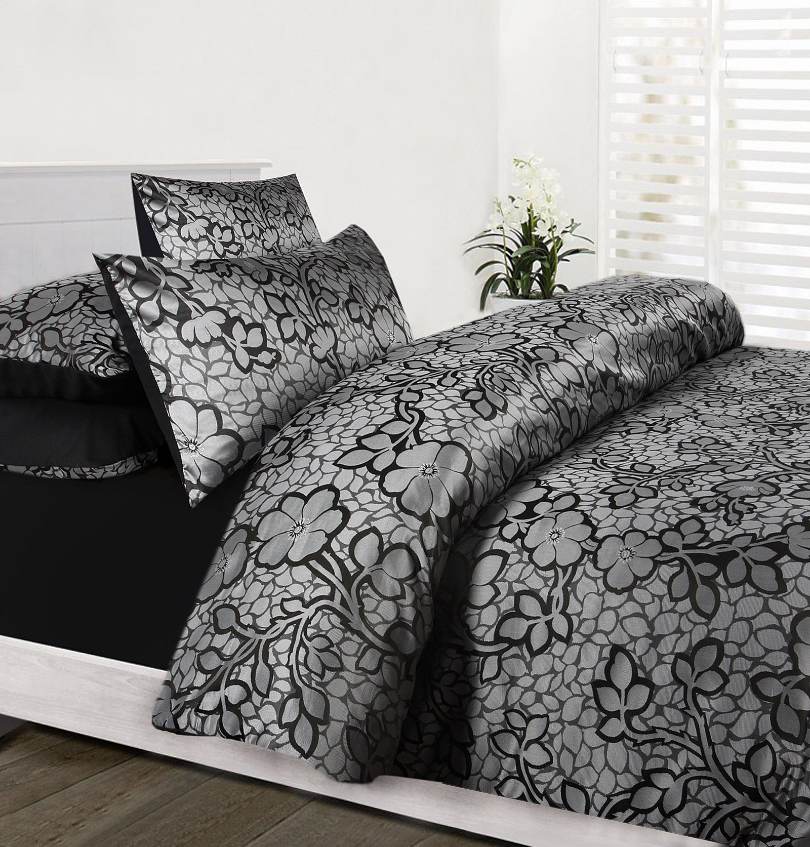 Accessorize EMMA Quilt Cover Set Black Double - Home & Garden > Bedding - Zanlana Design and Home Decor